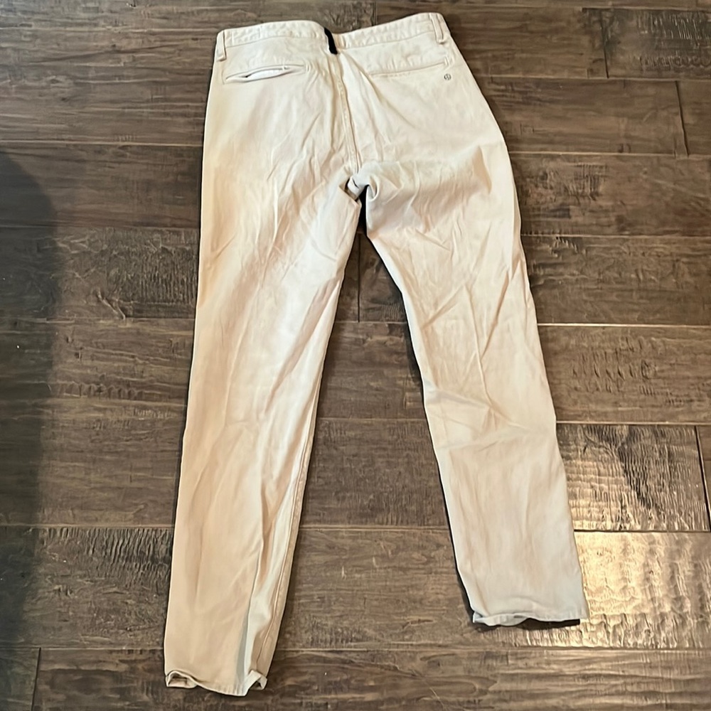 Rag&Bone khakis.  34x32.  Slim fit. Great condition.